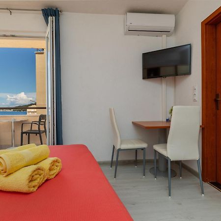 Apartments By The Sea Drasnice, Makarska - 6697 エクステリア 写真