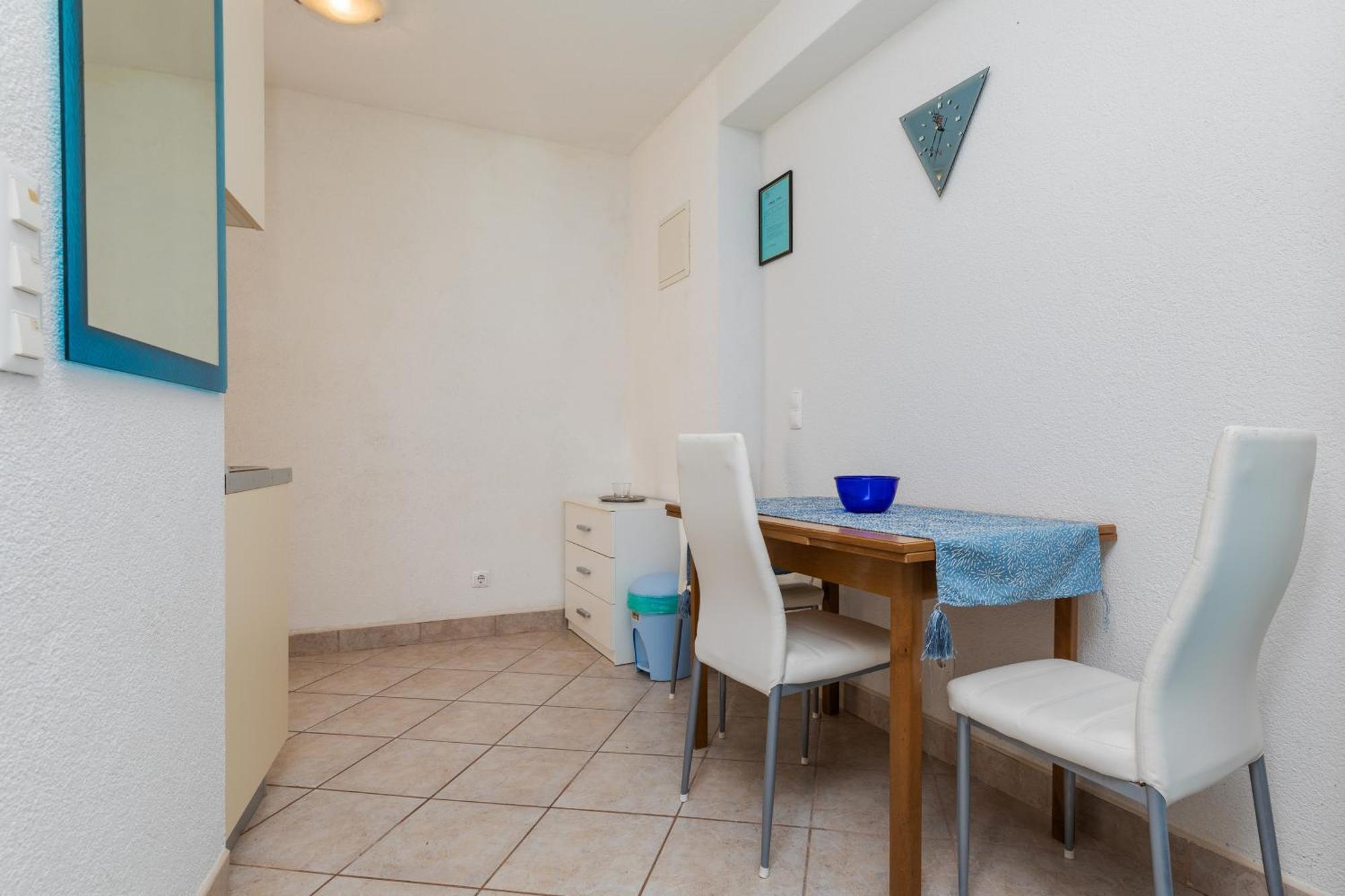 Apartments By The Sea Drasnice, Makarska - 6697 エクステリア 写真