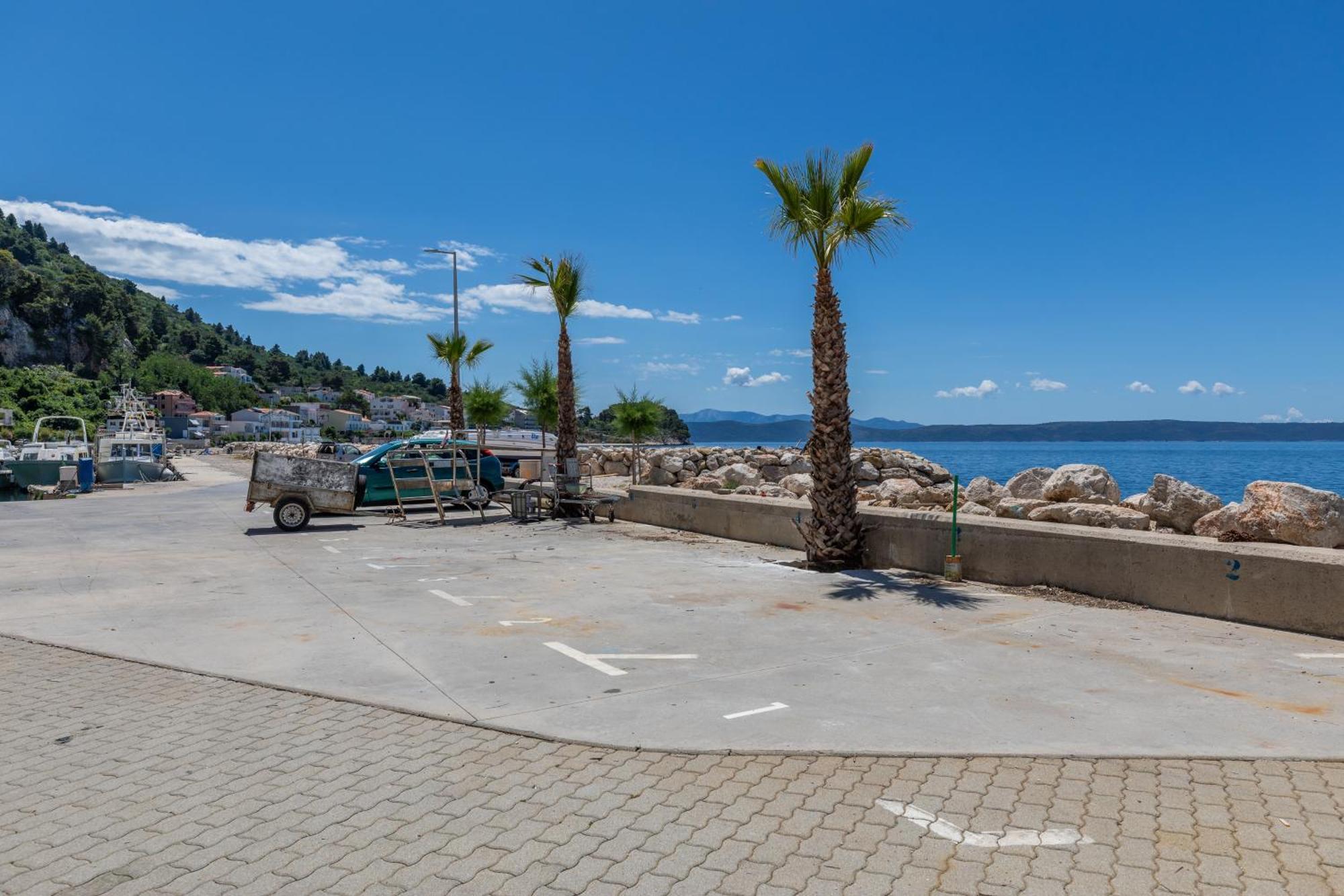 Apartments By The Sea Drasnice, Makarska - 6697 エクステリア 写真